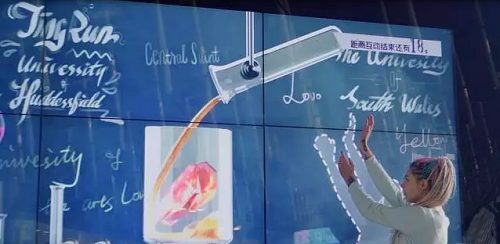 聚劃算互動機場廣告，給生硬廣告加點料