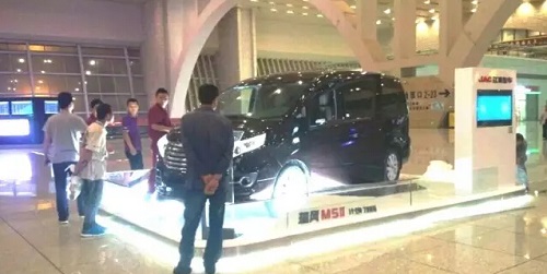 豪任性！江淮汽車包了大半年展位做高鐵廣告！