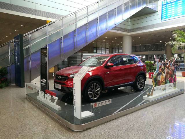 西安北站高鐵站廳品牌展示廣告 西安北站高鐵站廳品牌展示廣告