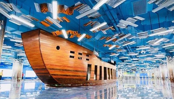 廣州地鐵里出現了許多挺酷的裝置,它們想讓人刷新城市印象