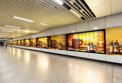 1、2、10號線品牌長廊告