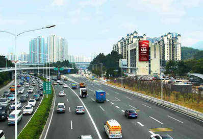 深圳南山北環大道LED屏廣告