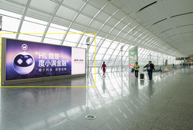 國內出發連接樓燈箱廣告