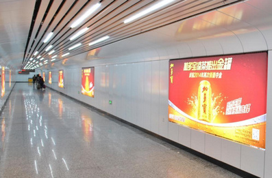 廣州東西側(cè)燈箱套裝廣告 廣州東西側(cè)燈箱套裝廣告