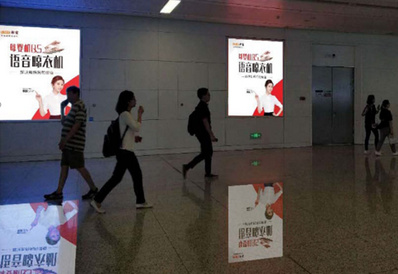 負一層墻面燈箱廣告