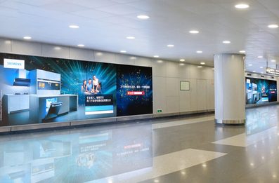 T2國際出發大廳墻面燈箱廣告