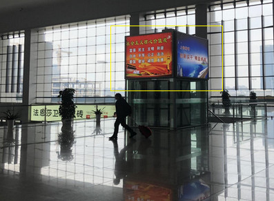 合肥南站出發層電梯井燈箱廣告 合肥南站出發層電梯井燈箱廣告