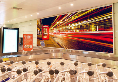 第一戶外傳媒-溫州龍灣機場T1國際到達廳燈箱廣告