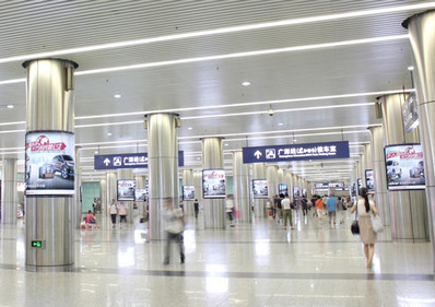 廣州東站進站大廳包柱燈箱廣告 廣州東站進站大廳包柱燈箱廣告