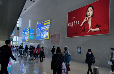 惠東站出站大廳墻體燈箱 惠東站出站大廳墻體燈箱