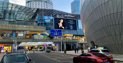 南山海岸城商圈保利文化廣場外墻廣告位 南山海岸城商圈保利文化廣場外墻廣告位