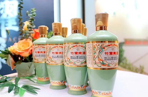 佳利泉酒業--惠州公交車廣告投放案例