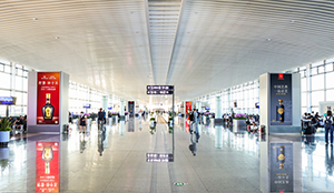 青島機(jī)場廣告有哪些？青島膠東機(jī)場廣告哪個(gè)位置好？青島機(jī)場廣告效果怎么樣？