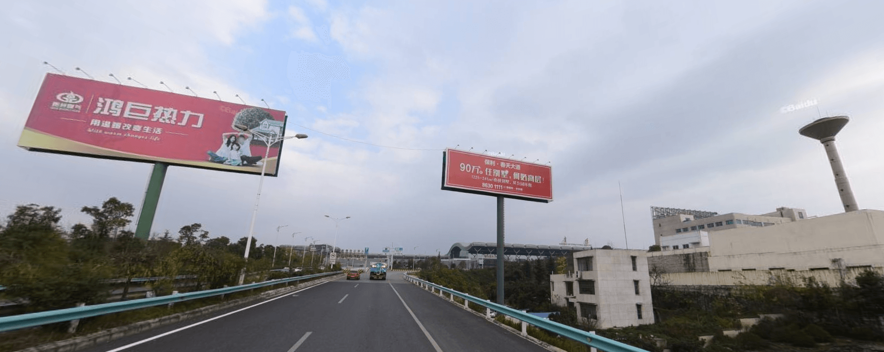 貴陽機場高速立柱大牌廣告價格收費多少錢？貴陽機場路高桿廣告牌