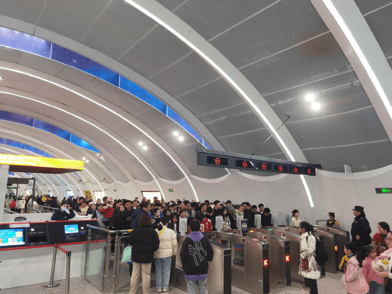 貴陽地鐵3號線廣告價格收費多少錢，貴陽地鐵廣告3號線有哪些？