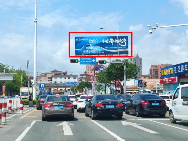 東莞虎門高鐵站戶外大牌廣告價格，虎門站高速立柱大牌高炮廣告