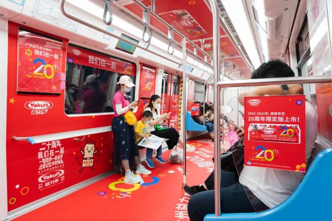 ?深圳地鐵3號線創意全景內包車廣告案例圖，深圳地鐵列車廣告價格