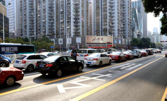 深圳羅湖深南東路金城大廈戶外看板廣告，深圳戶外大牌廣告價(jià)格