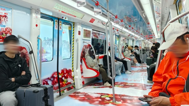 南通地鐵車廂創(chuàng)意全景內(nèi)包車廣告餐飲案例，南通地鐵列車廣告價格