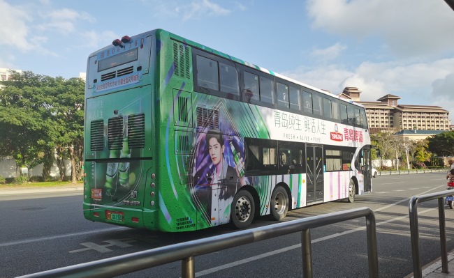 三亞公交車雙層巴士廣告價格，三亞雙層旅游觀光公交車身廣告投放