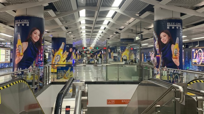 廈門1號線呂厝站地鐵站廳墻貼廣告投放，廈門地鐵廣告價格