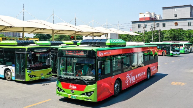 安陽公交廣告車身貼紙案例，安陽公交車巴士廣告投放價格