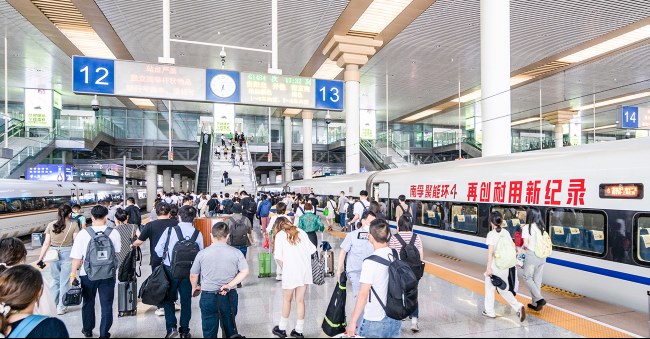 高鐵冠名廣告投放價值分析