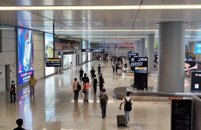 2024年為例，線上線下媒體市場規(guī)模占比多少？未來幾年線下媒體會消失嗎？