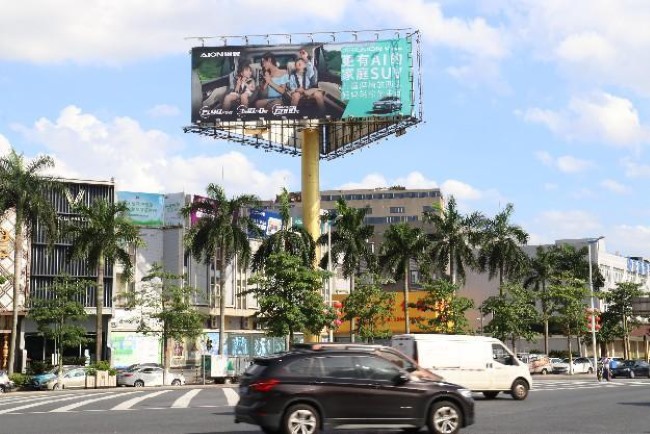 佛山南海大瀝廣佛路與禪碳路三面高桿戶外大牌廣告投放價格