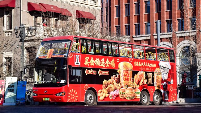 天津雙層觀光車身外車貼巴士廣告投放，天津公交車廣告價格