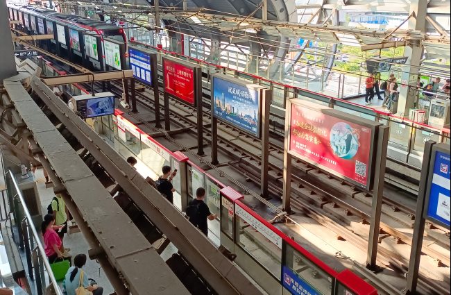 東莞地鐵2號(hào)線虎門站廣告投放，東莞地鐵軌道燈箱廣告價(jià)格