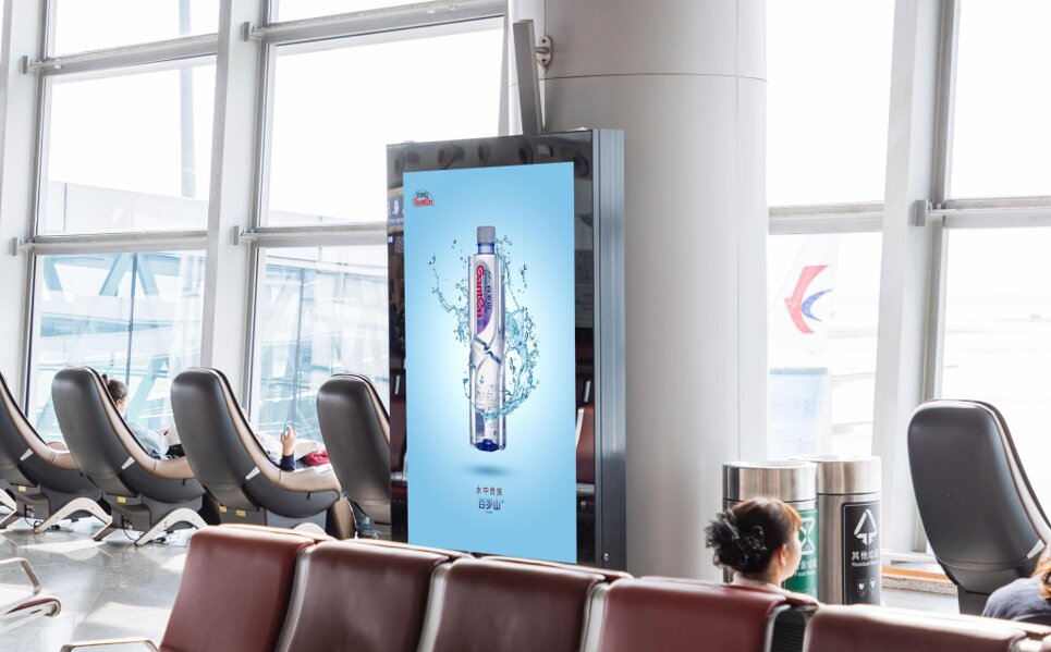 第一戶外傳媒-長沙黃花機場-T2出發候機區站立式滾動燈箱 第一戶外傳媒-長沙黃花機場-T2出發候機區站立式滾動燈箱