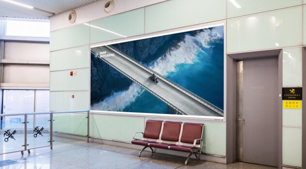 第一戶外傳媒-長沙黃花機場-T2國際到達行李廳墻面燈箱 第一戶外傳媒-長沙黃花機場-T2國際到達行李廳墻面燈箱