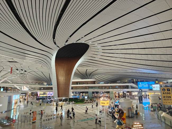廣州白云機場T3航站樓即將在年內啟用，其規模與大興機場相比如何