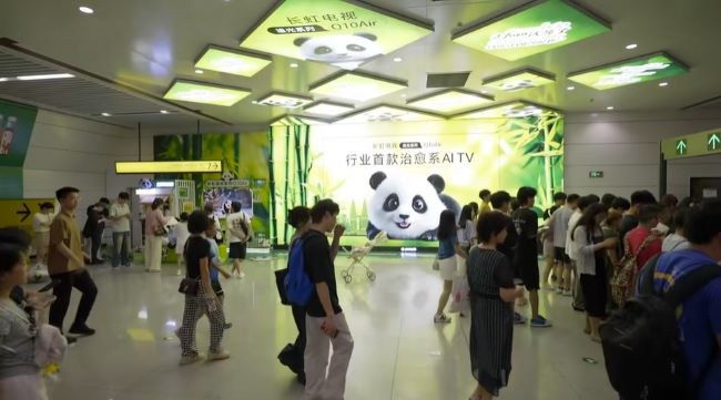 重慶觀音橋地鐵站廳墻面燈箱廣告投放，重慶地鐵大屏廣告價(jià)格