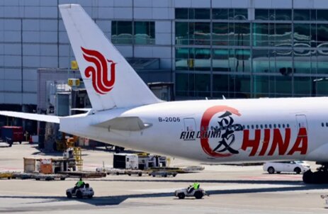 第一戶外傳媒-深圳航空-機身彩繪廣告