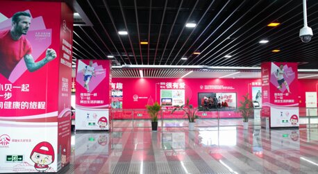 第一戶外傳媒-常州地鐵主題站廳包柱廣告