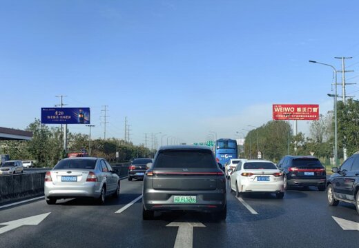 第一戶外傳媒-常州金武快速路戶外高炮 