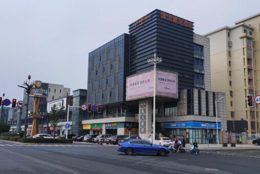 第一戶外傳媒-常州鄒區(qū)鎮(zhèn)戶外大牌