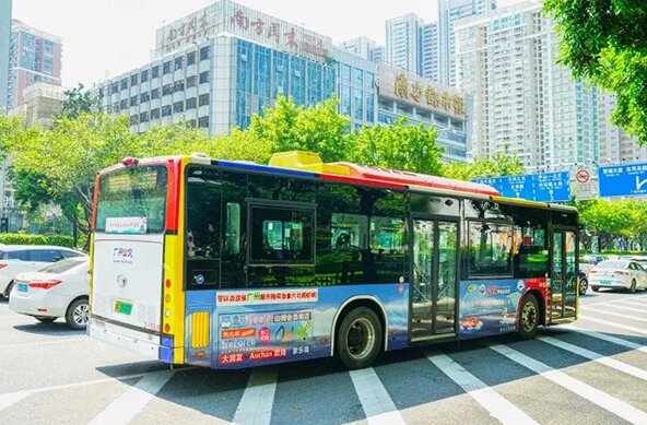 廣州公交廣告價(jià)格多少錢？食品生鮮快消廣州公交車身廣告案例