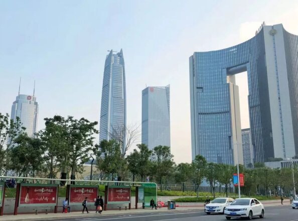 東莞戶外廣告殺手锏-公交候車亭廣告，東莞公交候車亭廣告投放的技術性淺析