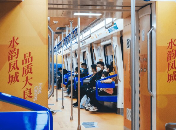 佛山地鐵3號線廣告價格多少錢？佛山地鐵廣告大良政務特色案例圖