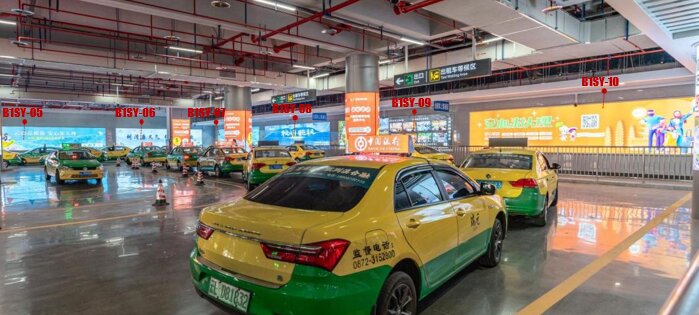 第一戶外傳媒-大理站-架空層商業廣場出租車等候區墻面燈箱 第一戶外傳媒-大理站-架空層商業廣場出租車等候區墻面燈箱