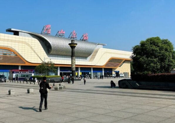 眉山東站廣告-眉山東站廣告投放價格-眉山高鐵廣告公司