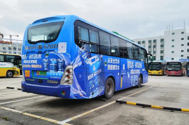 移動式城市大型畫布深圳公交車身廣告的廣度覆蓋優勢