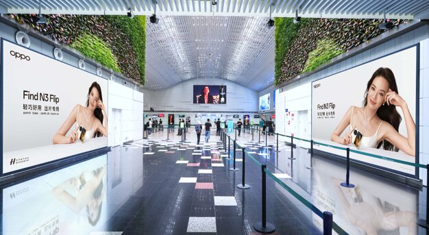 第一戶外傳媒-廣州白云機場-T2國際安檢區通道墻體燈箱