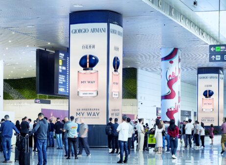 第一戶外傳媒-廣州白云機場-T2國際行李廳出口包柱燈箱