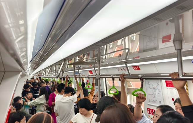 貴陽地鐵語音到站提醒廣告