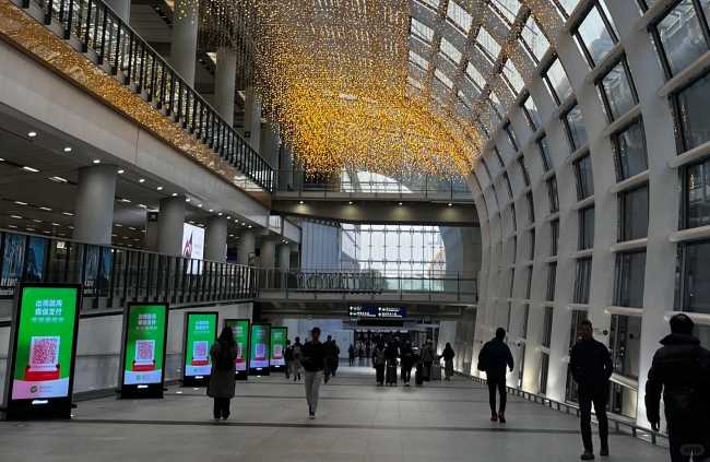 香港機場刷屏機廣告 香港機場刷屏機廣告
