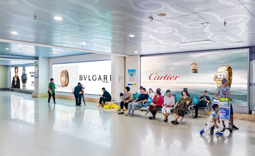 第一戶外傳媒-三亞鳳凰機場T1國內到達迎客廳墻體燈箱 第一戶外傳媒-三亞鳳凰機場T1國內到達迎客廳墻體燈箱